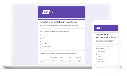 Port�til e telem�vel com a interface do Google Forms.