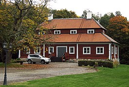 S�teri roof (with vertical break in pitch), Sweden