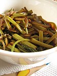 Adobong kangk�ng (water spinach)