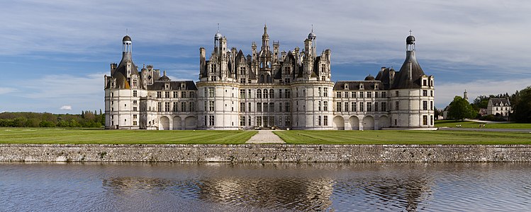 Ch�teau de Chambord, by Benh Lieu Song