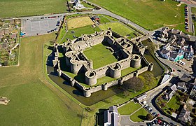 o uso de um desenho concêntrico no Castelo de Beaumaris...