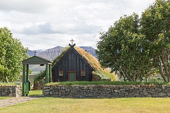 Turfen church in V��im�ri.