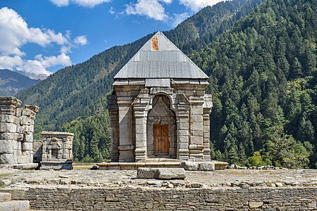 Main Shiva Temple of the Wangath Temple complex, by Basavaraj K. Korkar (edited by UnpetitproleX)