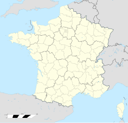 Saint-Nazaire submarine base is located in France