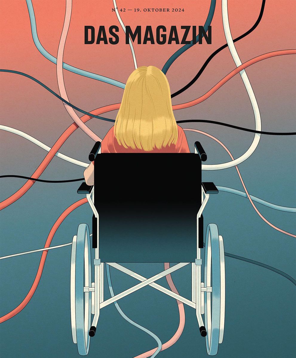 Illustration einer Person mit langen blonden Haaren in einem Rollstuhl, umgeben von vielen Kabeln. Text: 'Ein Gendefekt macht sie krank. Oder sind es die eigenen Eltern? Seite 10'.