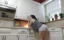 Natalie Wonder: Fodendo a madrasta com for�a na bancada da cozinha rapidinha