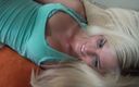 LustFeed: H�lsosam ton�ring Candee Licious g�r ett hemlagad sexband