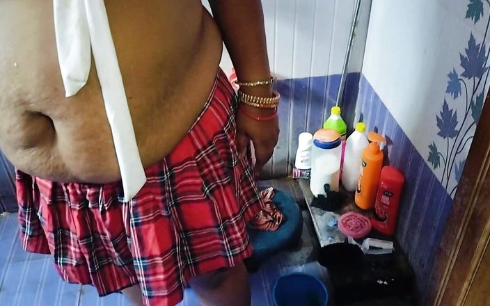 Hot bhabi: Priya Is Taking Shower Wearing College Uniform, so Hot Looking