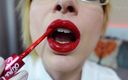 Morrigan Havoc: Hei�e krankenschwester mit saftigen roten lippen