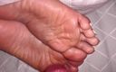 Latina mala: Pervert Takes Advantage of Latinas Feet