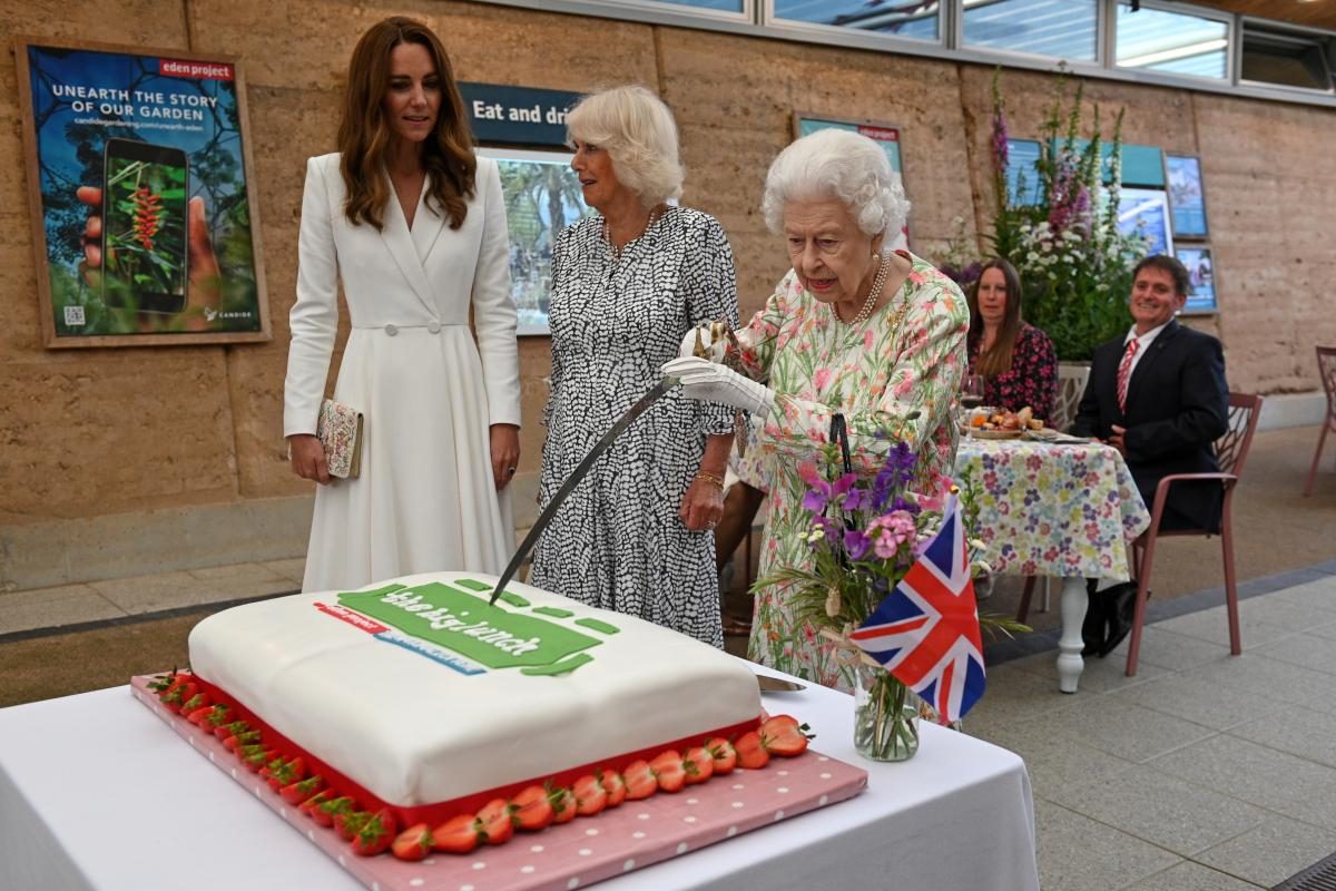 Pictures Queen Elizabeth II meets G7 leaders 12 June 2021