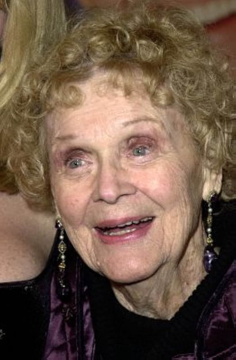 Gloria Stuart at an event for What Women Want (2000)