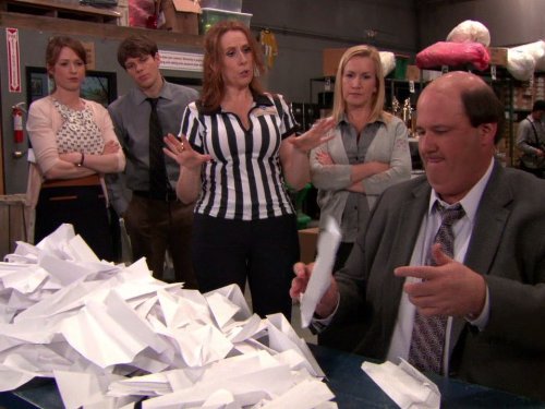 Catherine Tate, Angela Kinsey, Brian Baumgartner, Ellie Kemper, and Jake Lacy in The Office (2005)