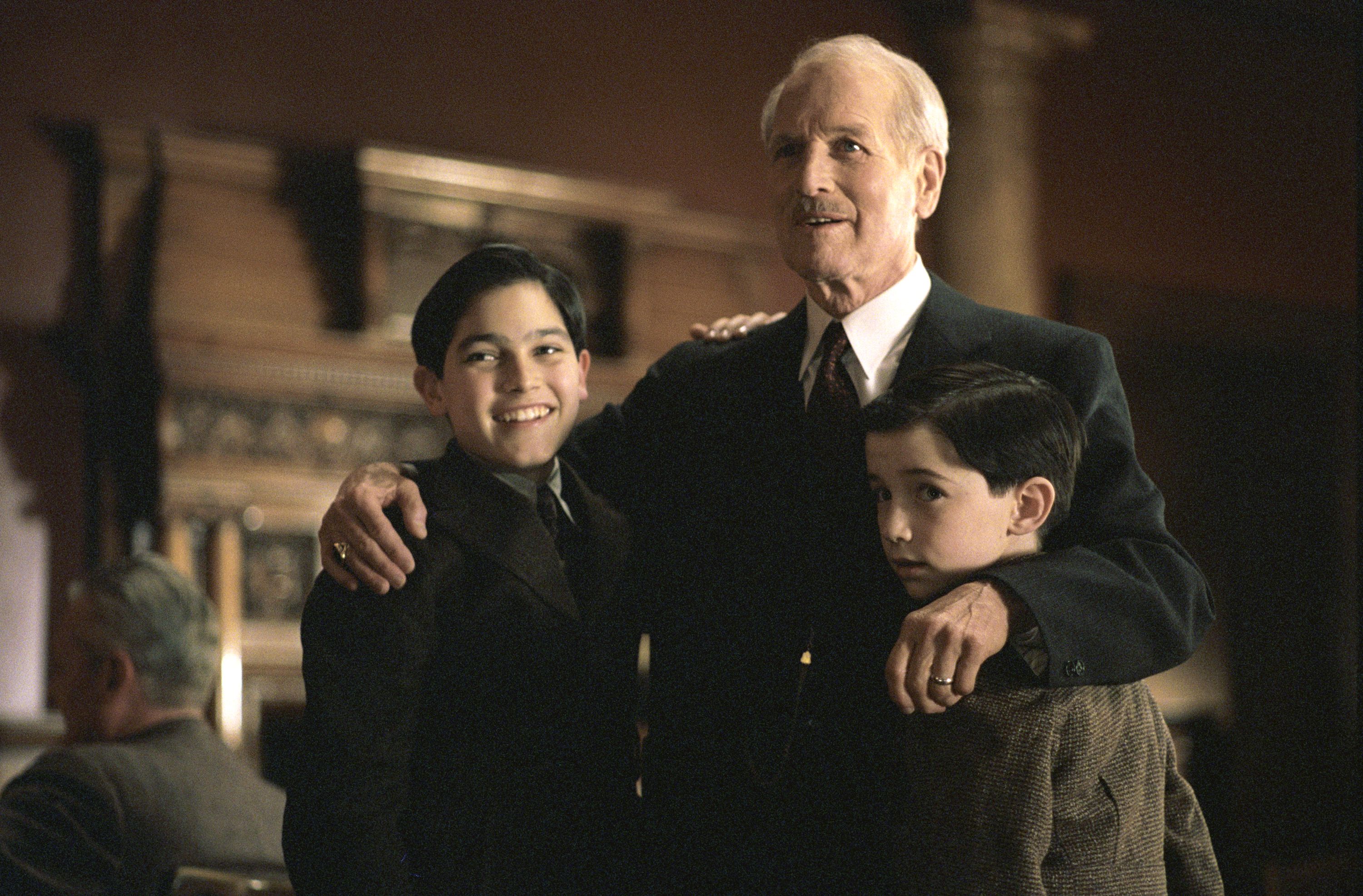 Paul Newman, Liam Aiken, and Tyler Hoechlin in Road to Perdition (2002)