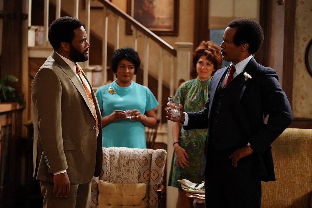 Marisa Tomei, Jamie Foxx, Anthony Anderson, and Wanda Sykes in Live in Front of a Studio Audience: Norman Lear's 'All in the Family' and 'The Jeffersons' (2019)