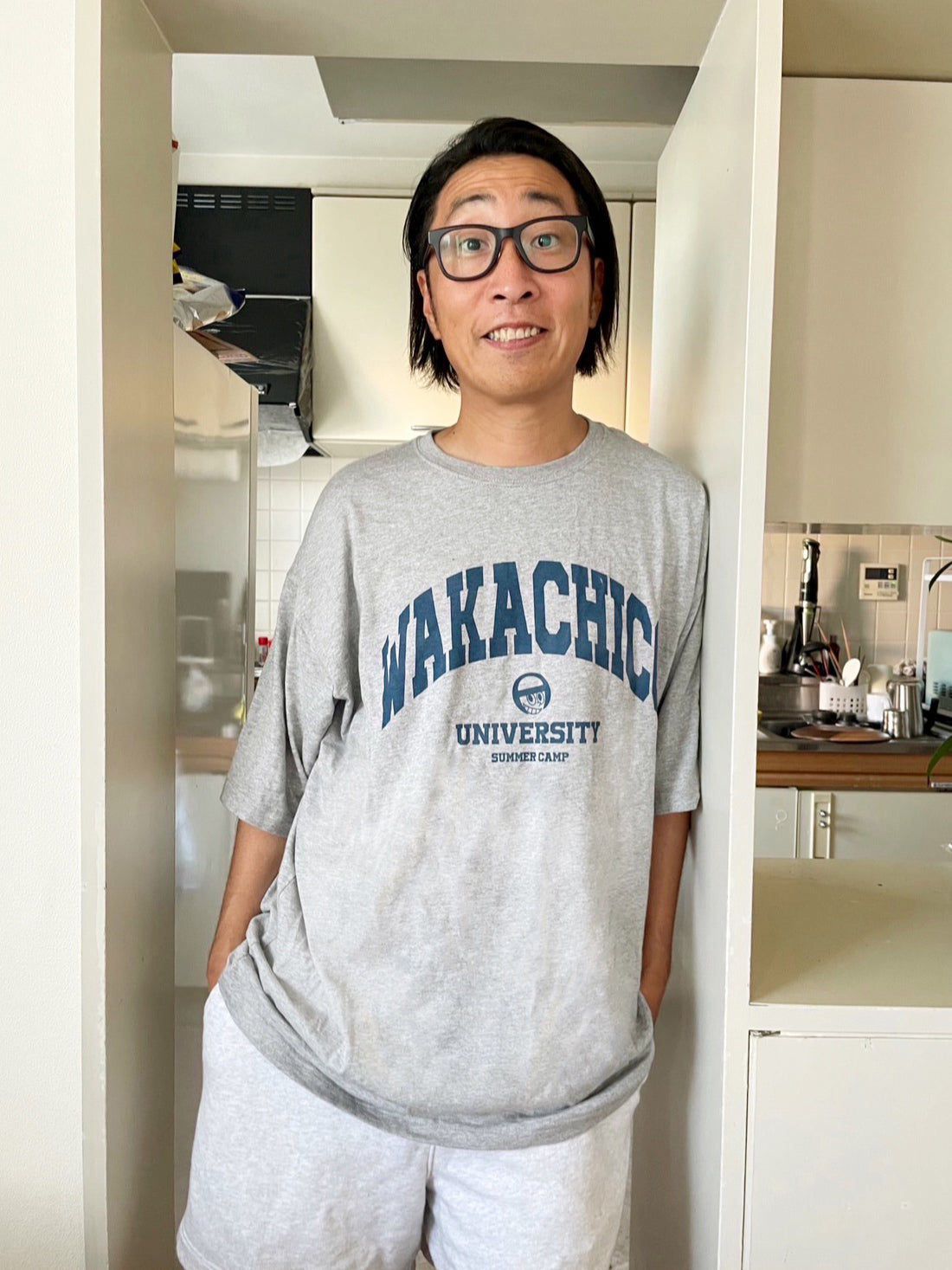 ワカチコ大学Tシャツ（ビッグシルエット）