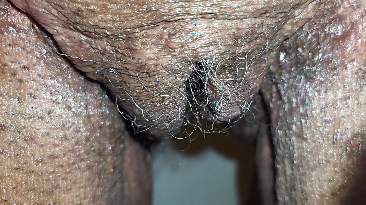 Piss & Wipe Pussy With My Dirty Panties