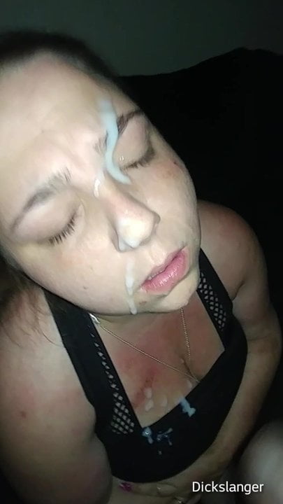 White M.I.L.F Gets Her Face Blasted With Huge Cum Load