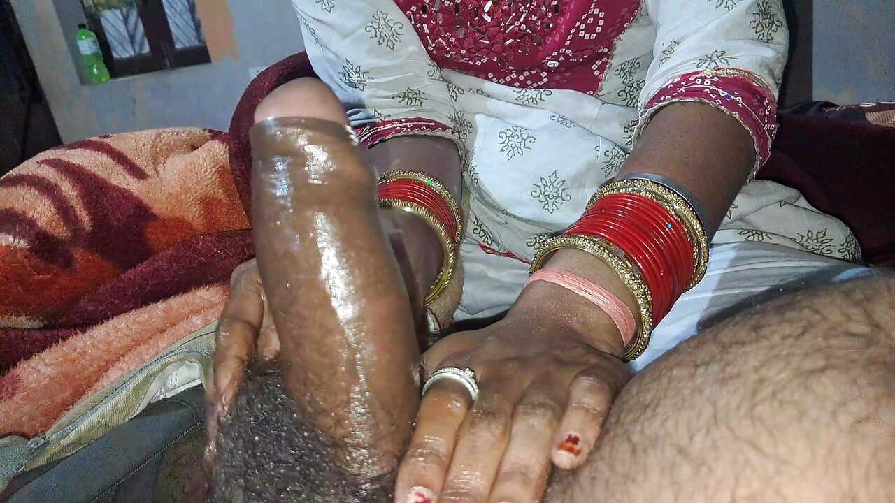 Bhabhi Xshika Massaged untill cum Big desi cock