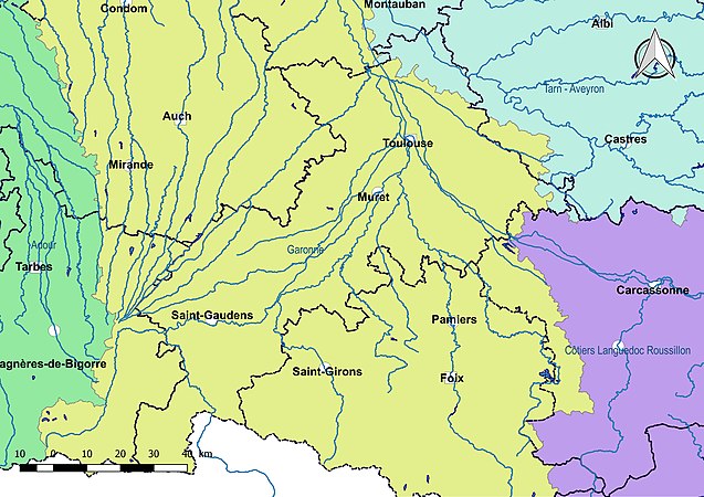 Le département est découpé en trois sous-bassins administratifs « Garonne », « Tarn-Aveyron » et « côtiers méditerranéens ».