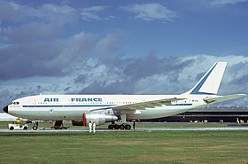 Premier A300 livré (F-WUAA MSN004), en 1974 à Farnborough.