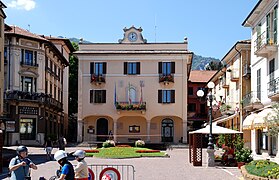 Baveno, Municipio