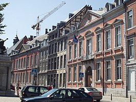 Monumentale woonhuizen in de Rue Hors-Château