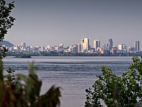 L'île de Montréal vue de Sainte-CatherineImage satellite de l'île de Montréal dans l'archipel d'Hochelaga