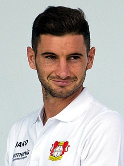 Lucas-Alario-2018-08-19.jpg