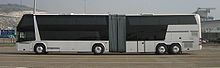 Neoplan Jumbocruiser a Dover, nel Regno Unito