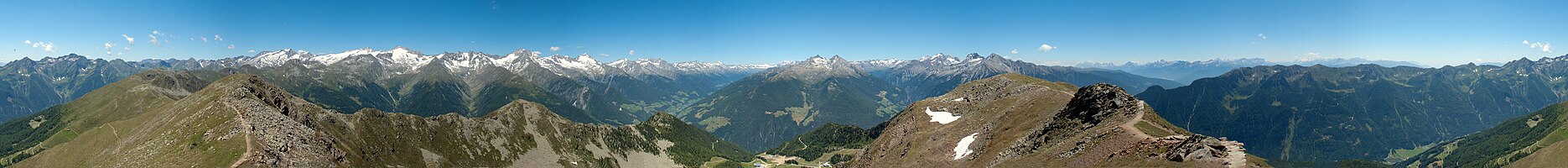 Panorama a 360� Panorama Dalla cima di Monte Spico (2517 m), area escursionistica Speikboden