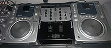 Reloop RCD-800S mit Numark DM1500