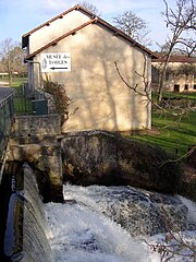 Musée dans l'ancienne minoterie sur l'Estrigon.