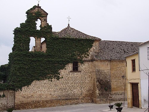 Iglesia de San Lorenzo, con la hiedra (desaparecida) cubriendo la espada�a.