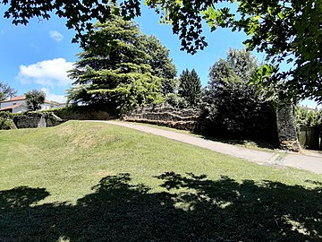 Vestiges des fortifications de la « Grande Tenaille »