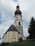 Pfarrkirche St. Veit mit Friedhof in Obertelfes