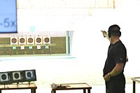 Keith Sanderson, dos EUA, durante o evento pistola de fogo r�pido a 25 metros (ISSF) nos Jogos Ol�mpicos do Rio em 2016.