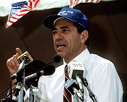 Mario Cuomo puhumassa vuonna 1991.