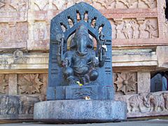 Statue de Ganesh au Temple de Ramappa dans le district de Palampet, site classé au patrimoine mondial.