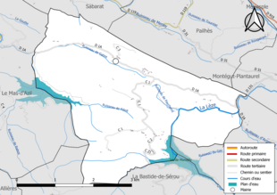 Carte en couleur présentant le réseau hydrographique de la commune