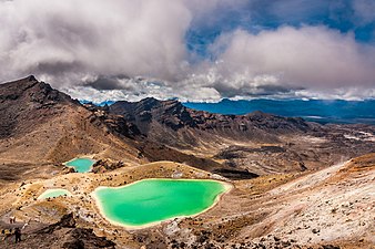 La Smeraldaj Lagoj, Monto Tongariro