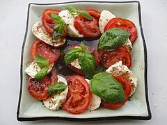 Salade caprese.