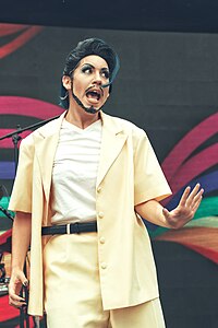 drag king à la marche des fiertés de Haifa