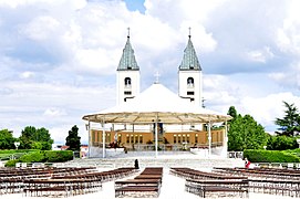 Autel extérieur de l'église Saint-Jacques