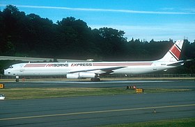 Un Douglas DC-8-63F d':Airborne Express (en), similaire à celui impliqué dans l'accident.