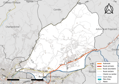 Carte en couleur présentant le réseau hydrographique de la commune