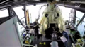 Bob Behnken viene estratto dalla Crew Dragon Endeavour a bordo della nave di recupero Go Navigator di SpaceX