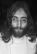 John Lennon, compozitor și solist britanic (The Beatles)