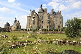 Le château de Bourgon.