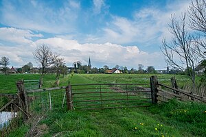 Trac� van de vroegere dijk vanaf de Friesestraatweg in de richting van Noordhorn. Het trac� eindigt bij de vroegere herberg De Gouden Leeuw in Noordhorn, die voor het eerst vermeld wordt in 1622.